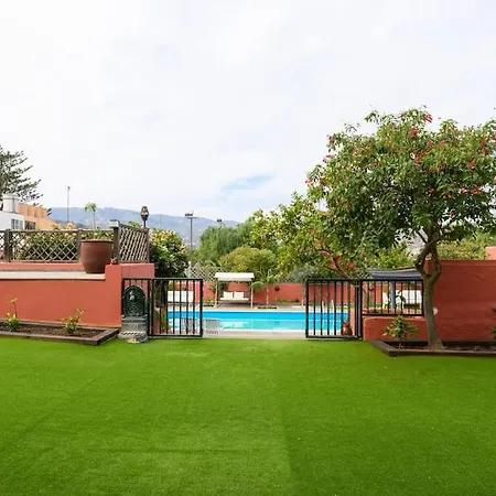 Pool Carmen * Las Palmas de Gran Canaria